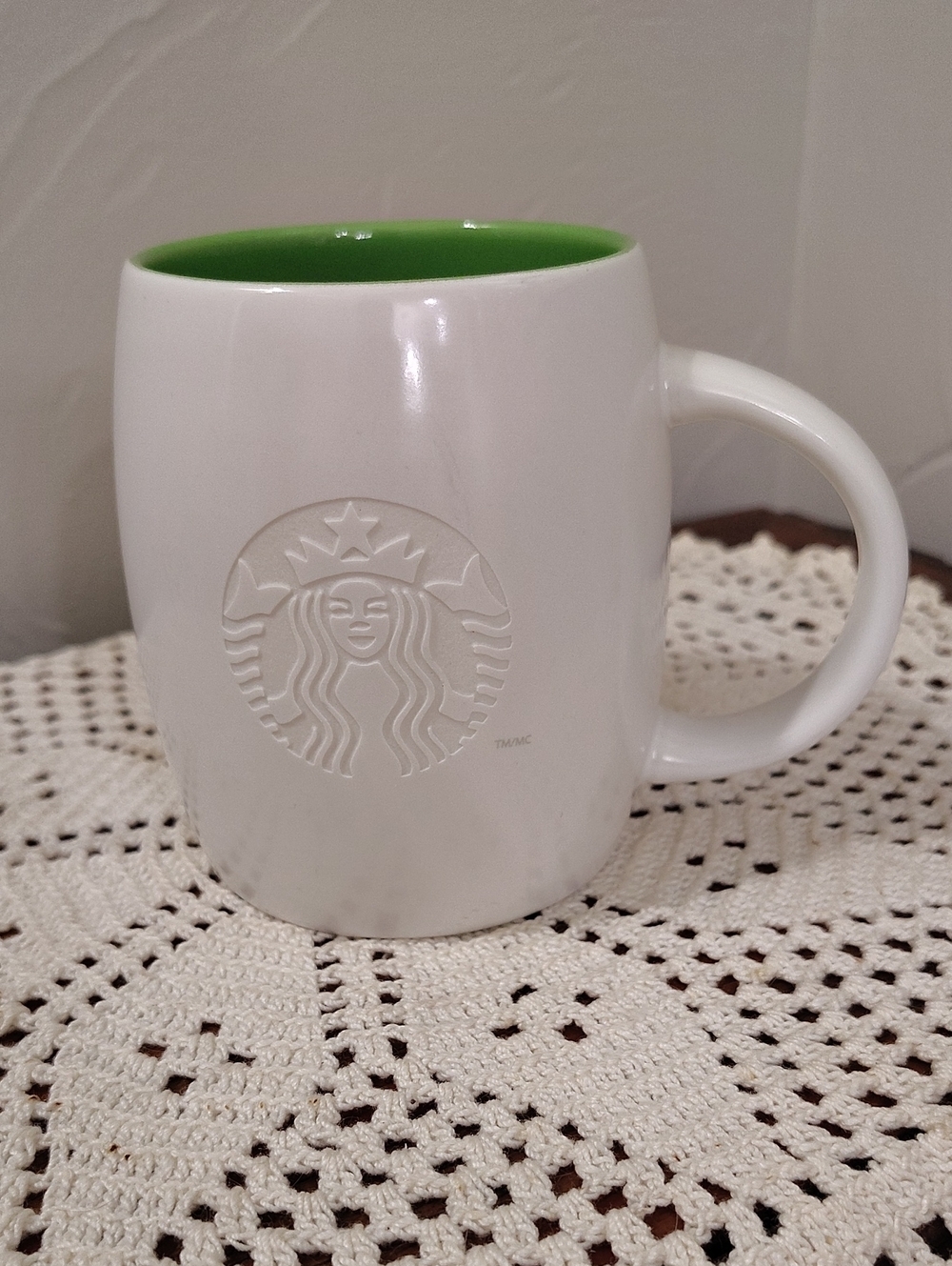 Starbucks White Barrel Mug 2011 Etched Embossed Mermaid Logo 14Oz Coffee Cup